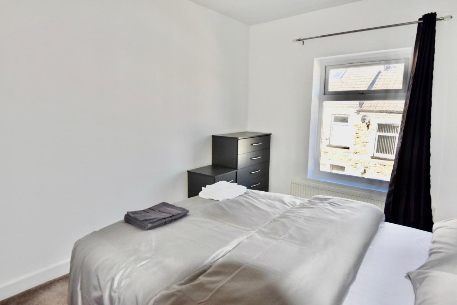 Come On In Lucas Street Newport Train Station Sleep Upto 8ヴィラ 部屋 写真